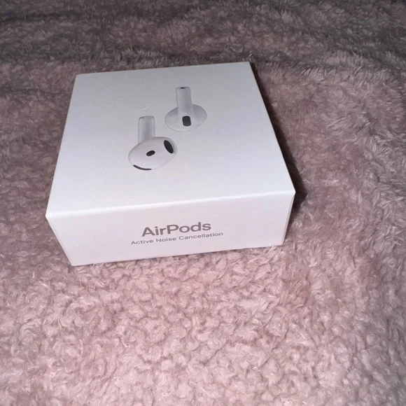 Apple AirPod 4 active noise cancellation